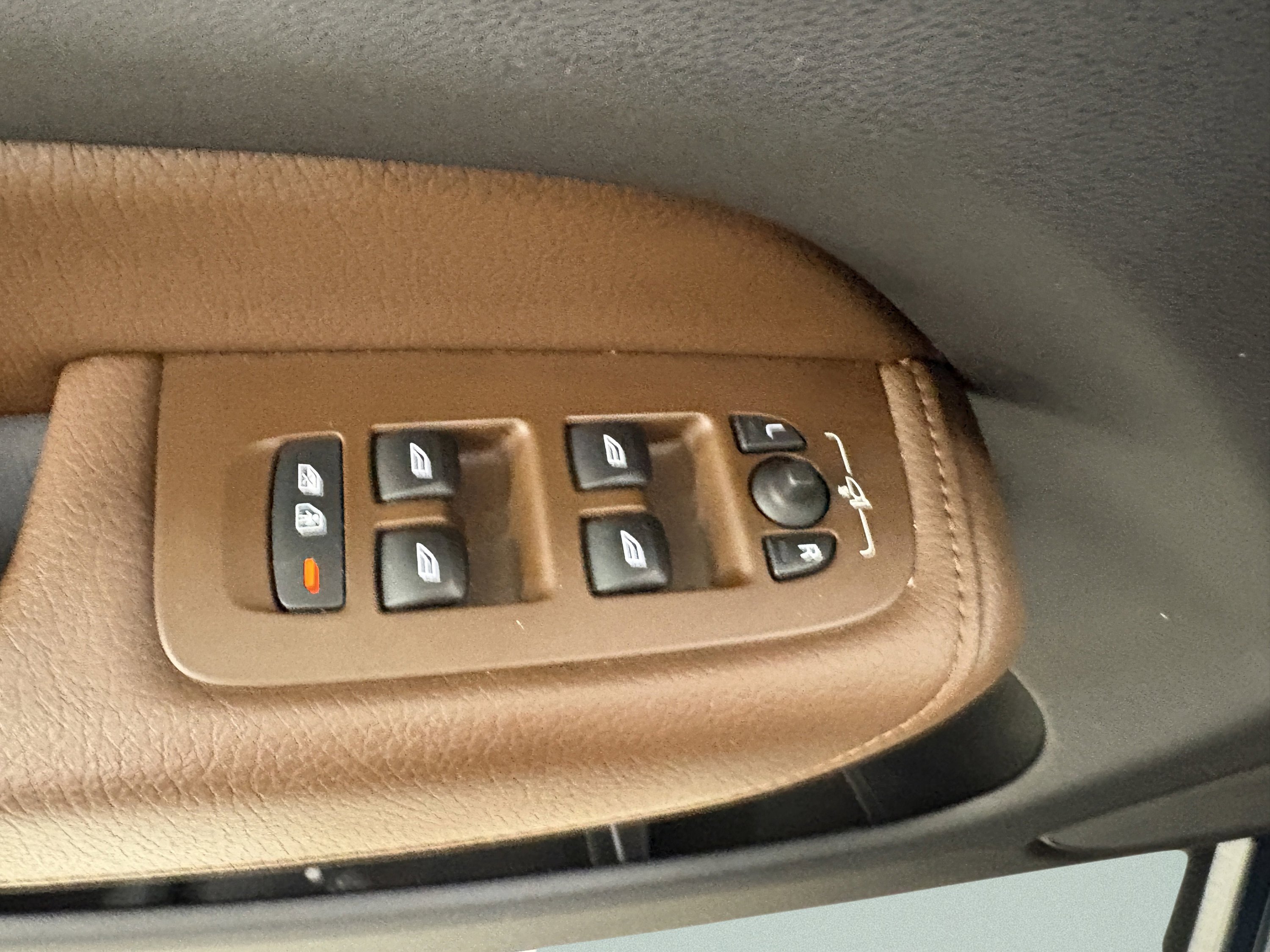 Used 2019 Volvo XC60 T6 Inscription image 23