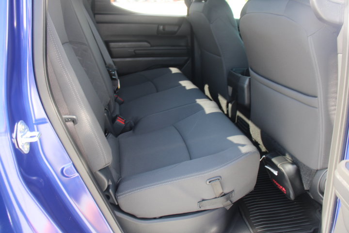 Certified 2025 Toyota Tacoma SR5 AWD/4WD image 18