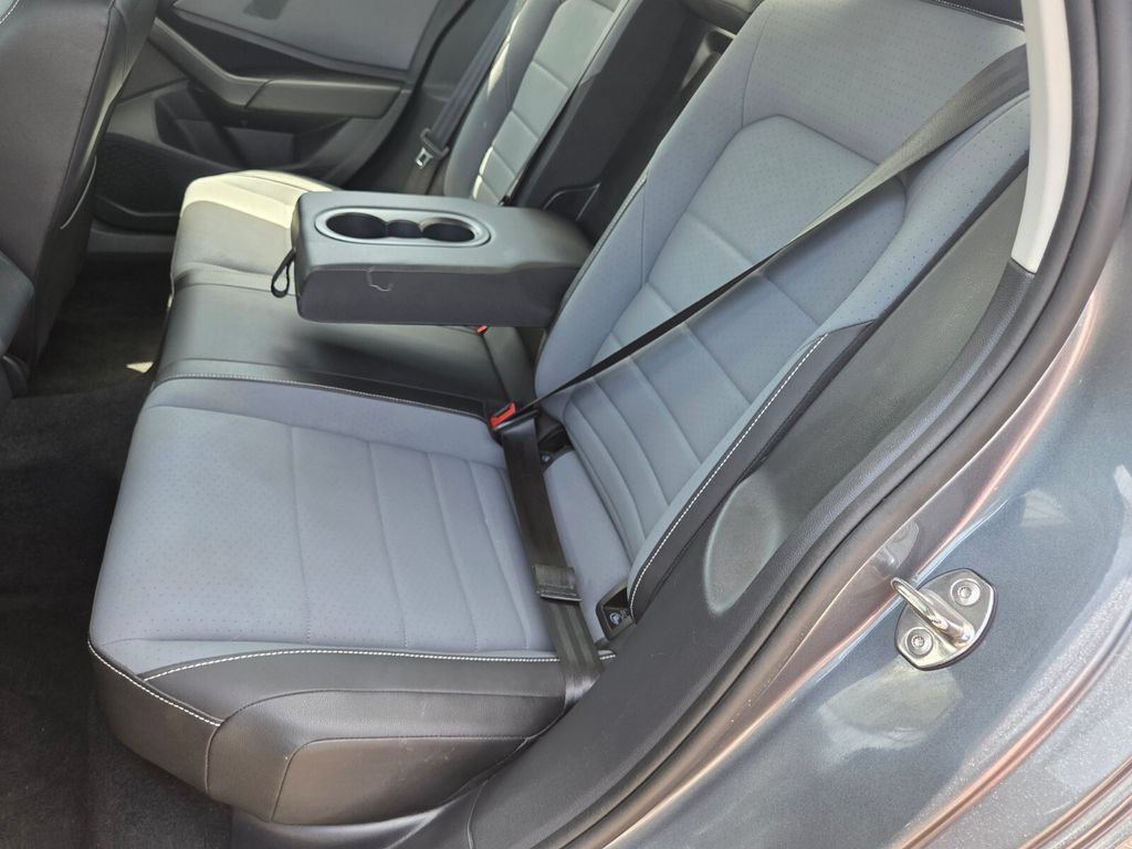 Used 2025 Volkswagen Jetta SE FWD image 21