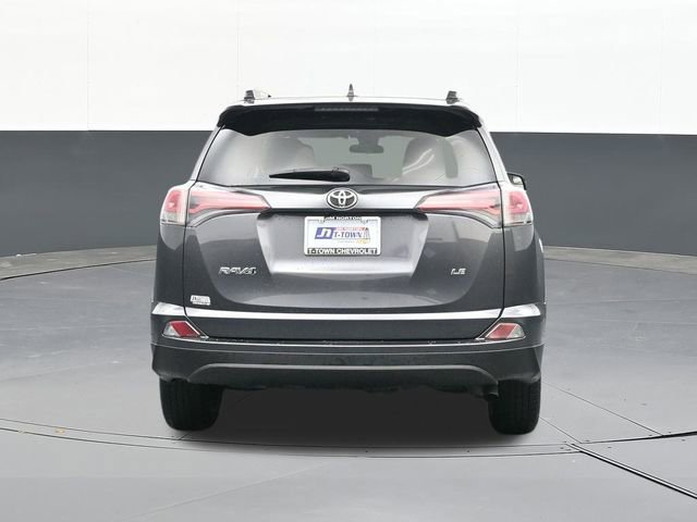 Used 2017 Toyota RAV4 LE image 10