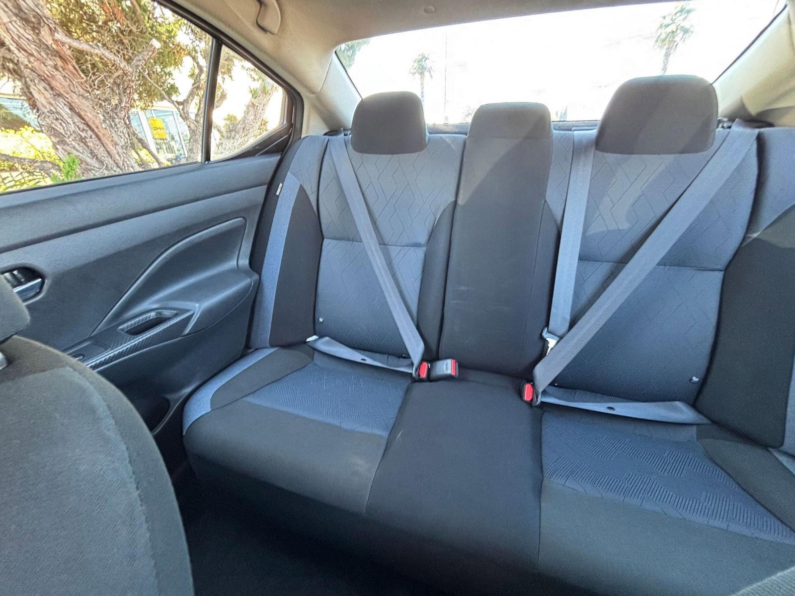 Used 2025 Nissan Versa SV FWD image 38