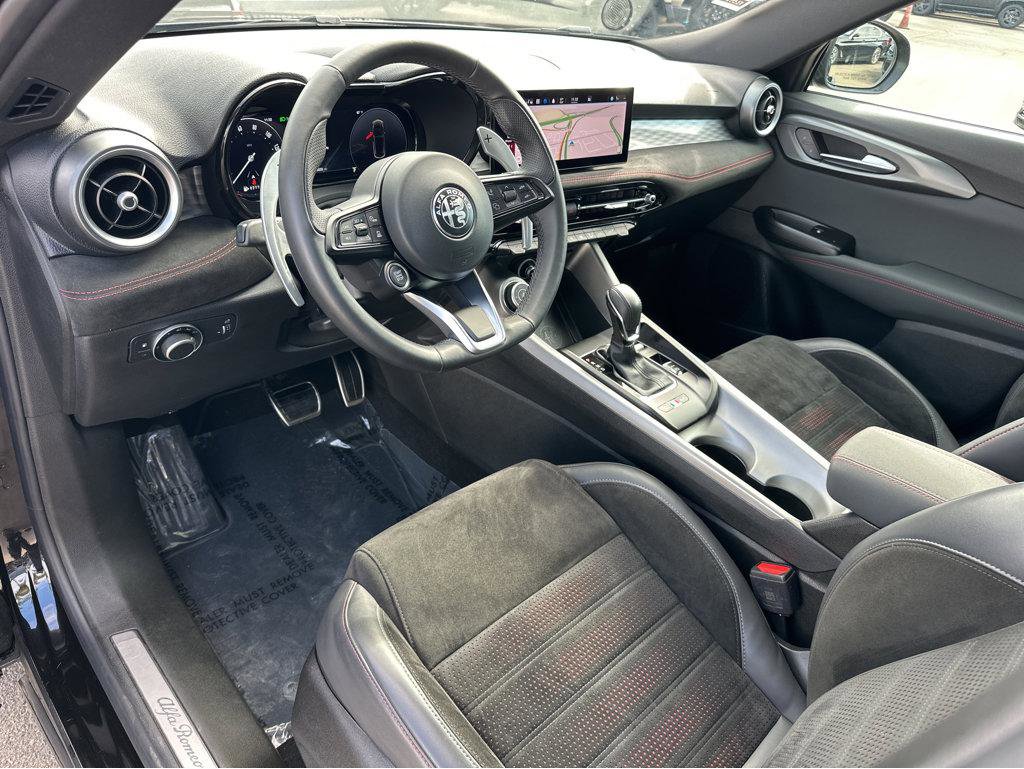 Used 2024 Alfa Romeo Tonale Veloce image 16