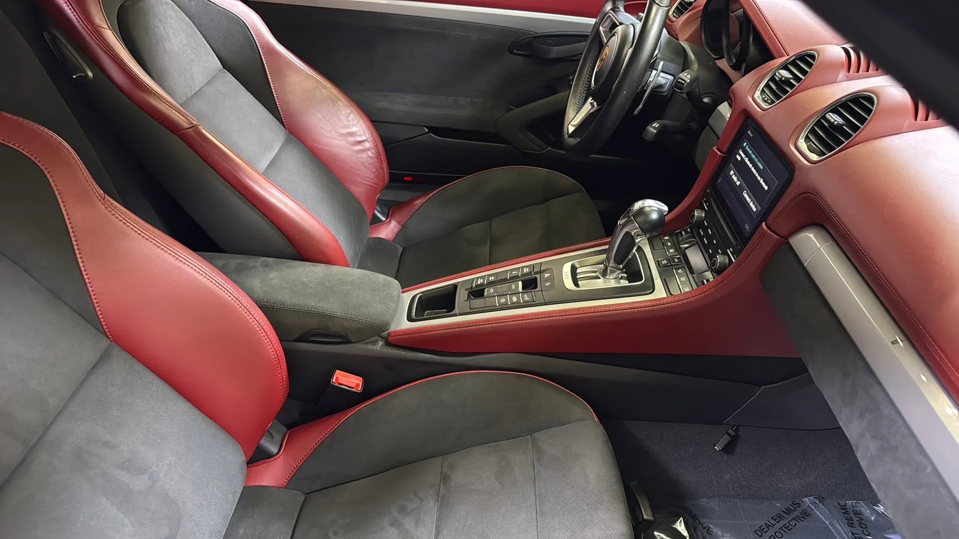 Used 2022 Porsche 718 Boxster Spyder RWD image 22