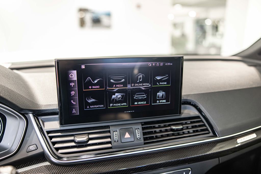 Used 2025 Audi SQ5 Premium Plus w/ Premium Plus Package image 28