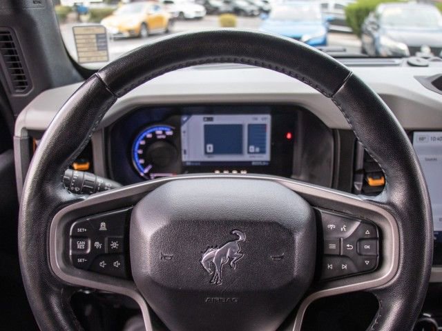 Used 2022 Ford Bronco Badlands image 13