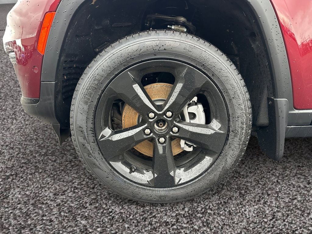 New 2025 Jeep Grand Cherokee L Limited w/ Luxury Tech Group II image 10