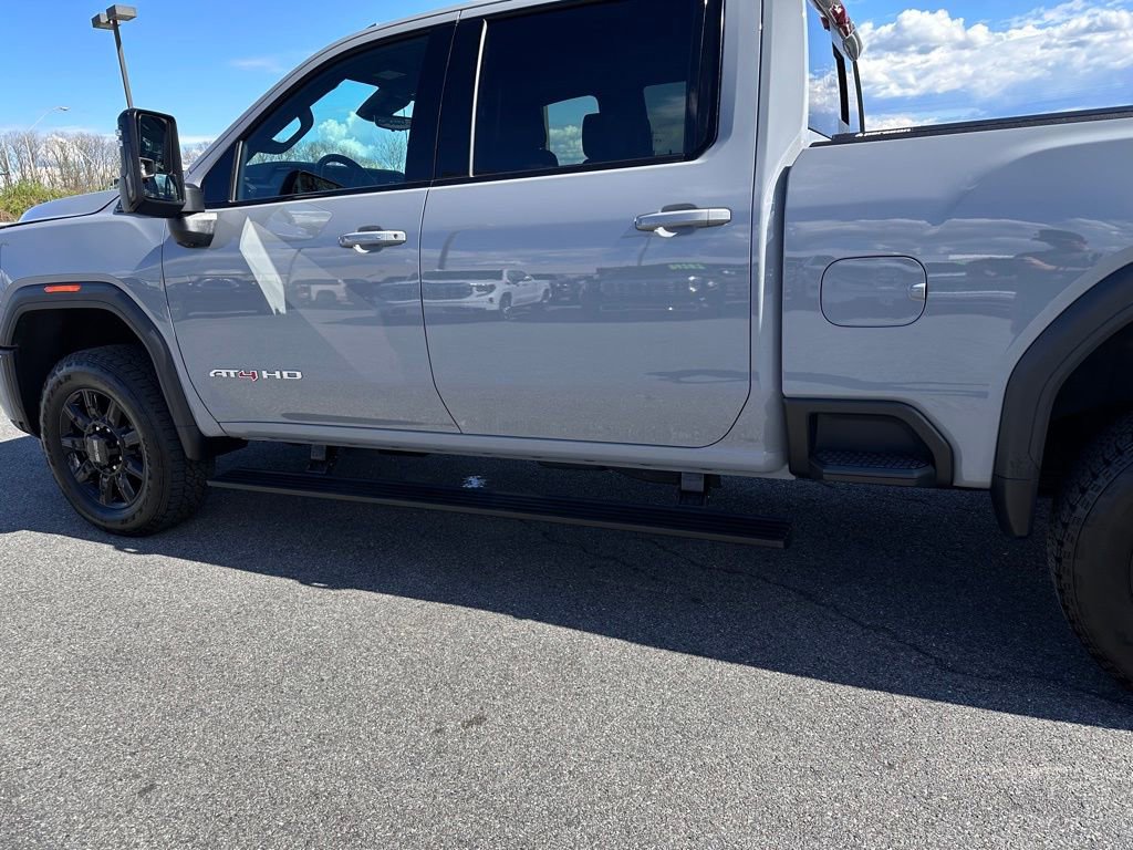 Used 2024 GMC Sierra 2500 AT4 w/ AT4 Premium Plus Package AWD/4WD image 44