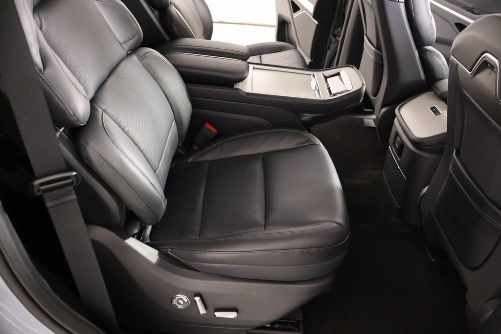 New 2025 Lincoln Navigator Reserve w/ Jet Appearance Package AWD/4WD image 15