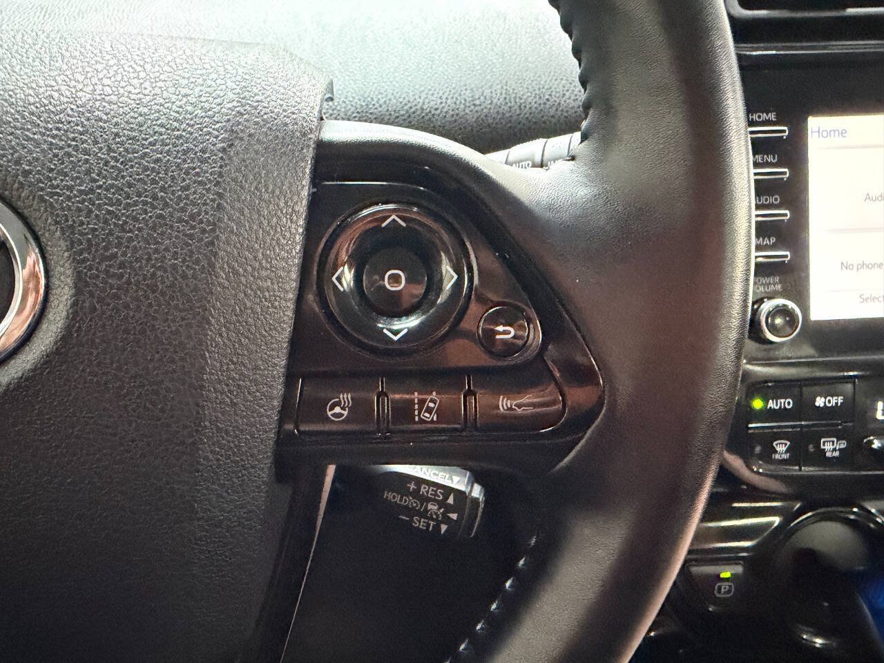 Used 2020 Toyota Prius XLE FWD image 24