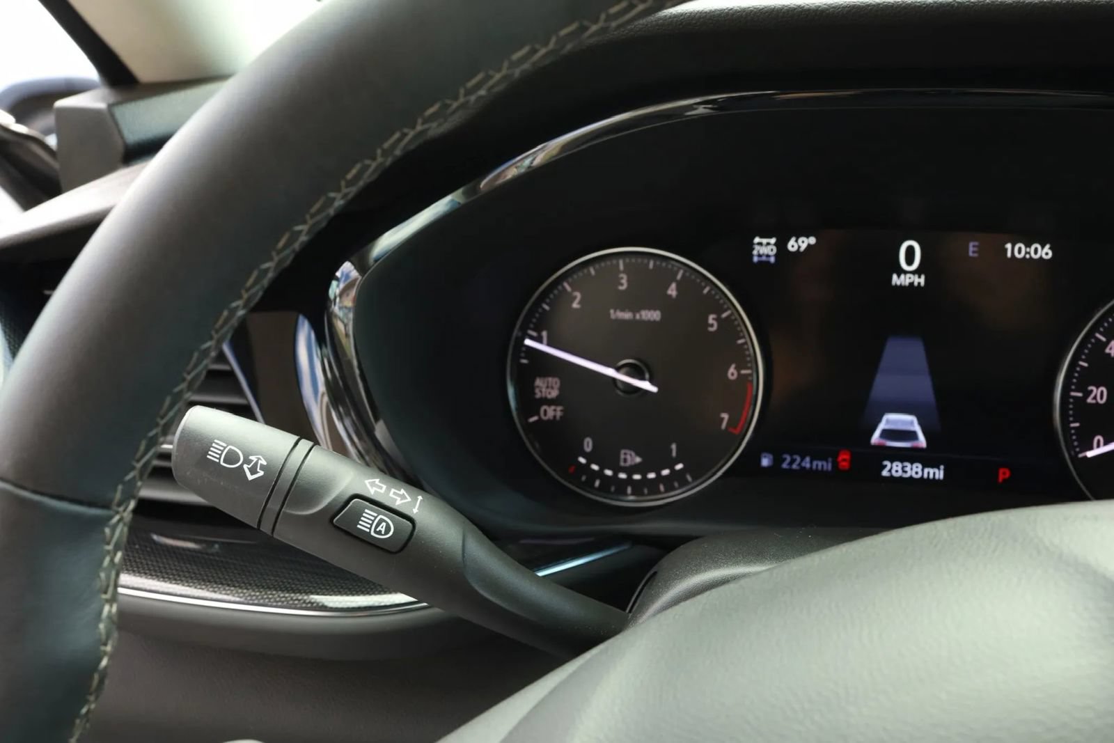 Used 2023 Buick Envision Essence AWD/4WD image 20