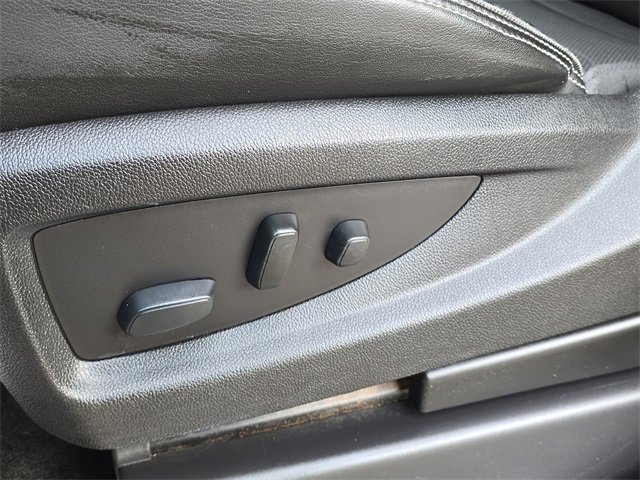 Used 2017 GMC Yukon Denali w/ Open Road Package image 5