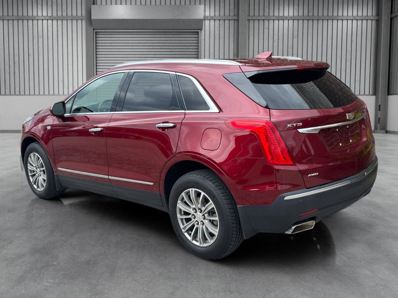 Used 2018 Cadillac XT5 Luxury w/ Driver Awareness Package AWD/4WD image 33