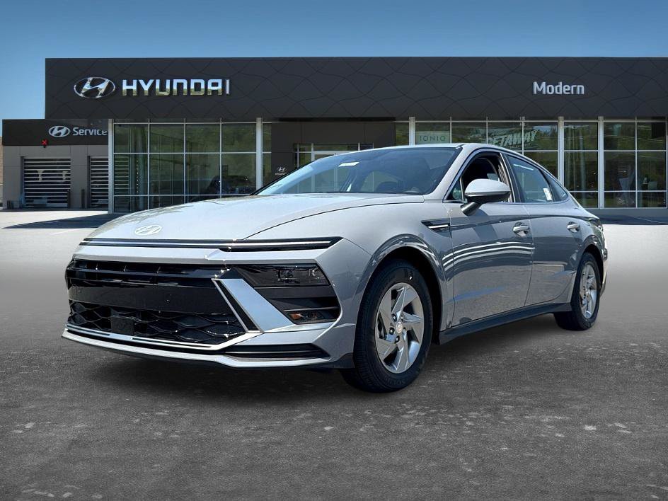 New 2026 Hyundai Sonata SE FWD image 1