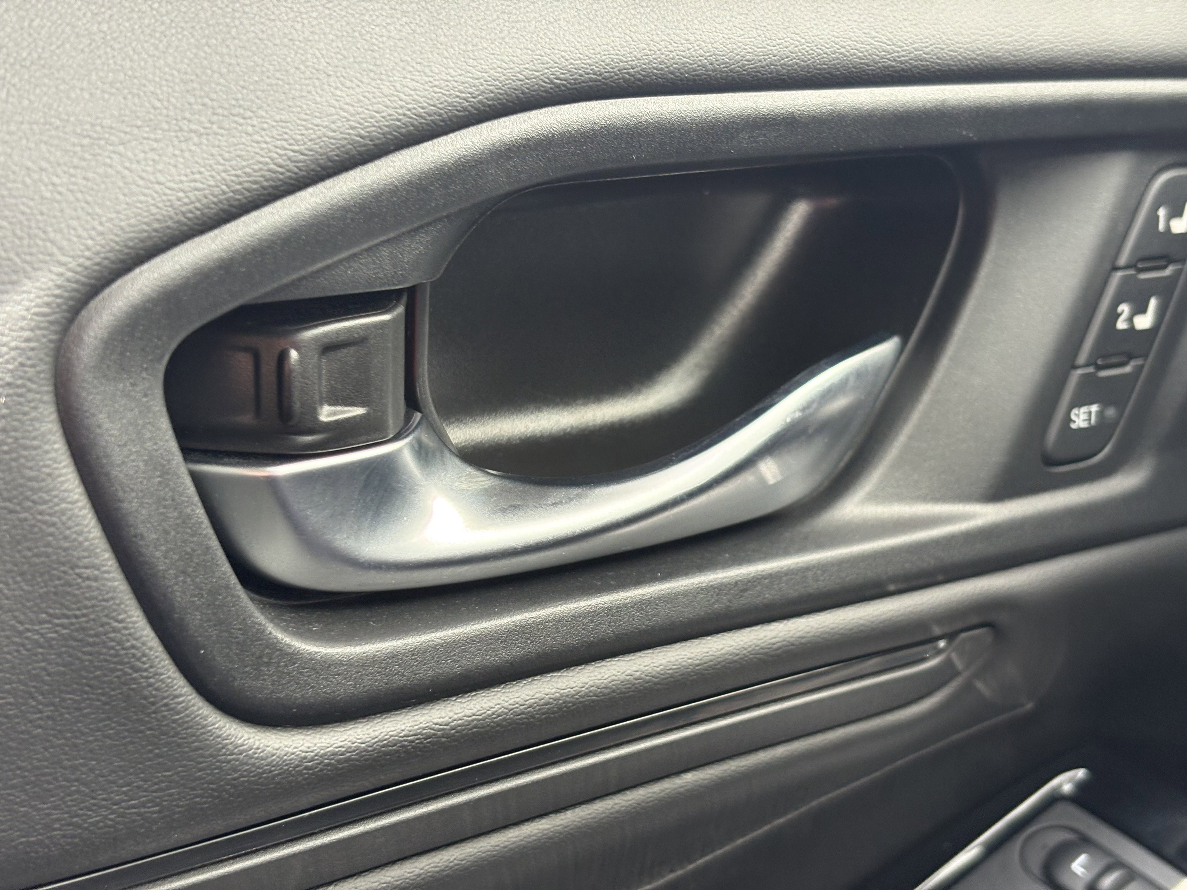 Used 2023 Honda Accord Touring image 29
