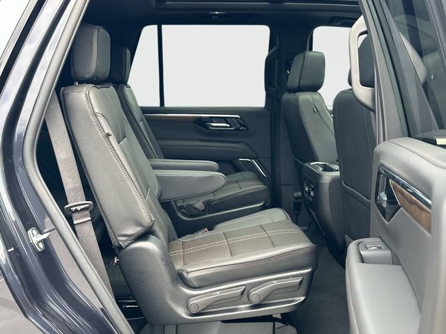 Used 2026 Chevrolet Tahoe High Country AWD/4WD image 21