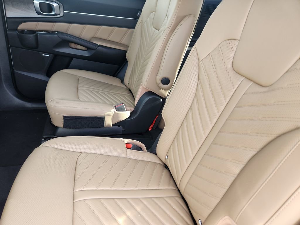 New 2026 Kia Sorento SX Prestige w/ Olive Brown Leather Package image 10