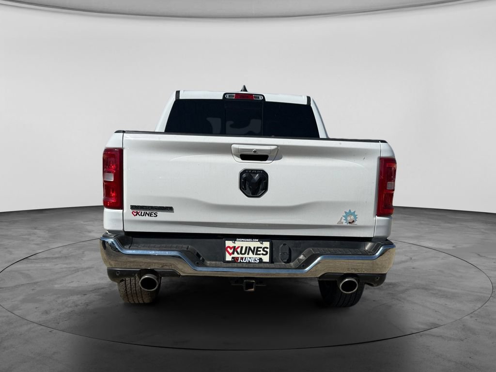 Used 2025 RAM 1500 Big Horn AWD/4WD image 9