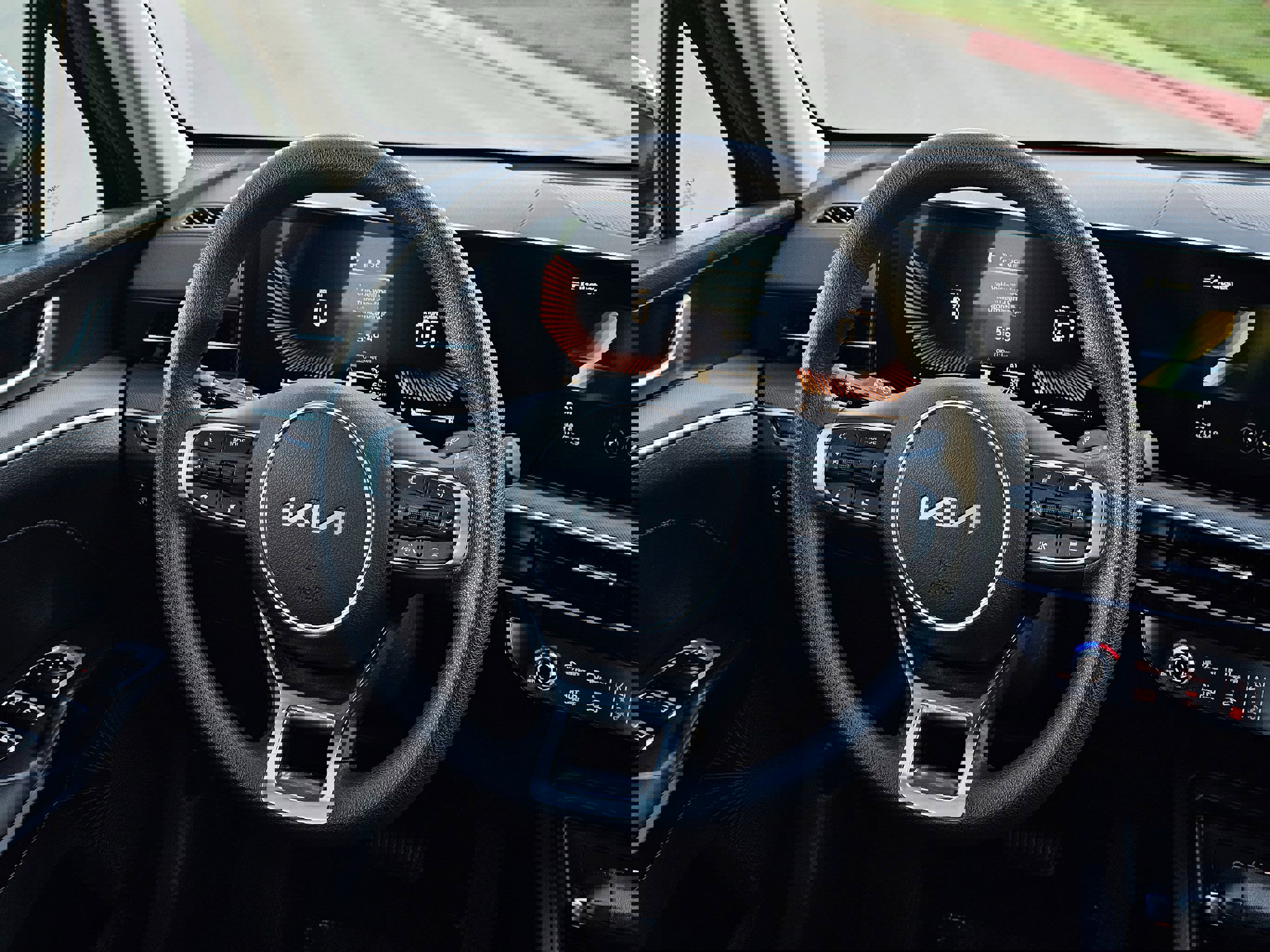 Used 2025 Kia K5 LXS image 21