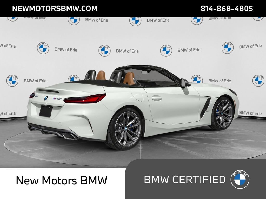 Certified 2022 BMW Z4 M40i w/ Premium Package RWD image 2