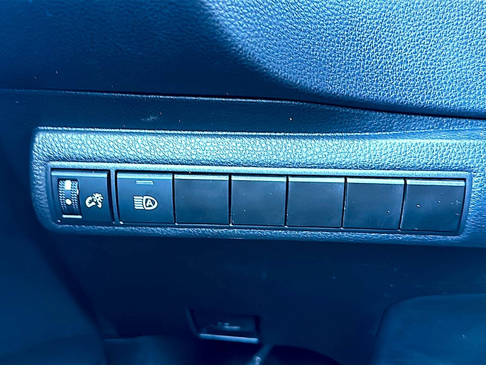 Used 2024 Toyota Corolla LE image 35