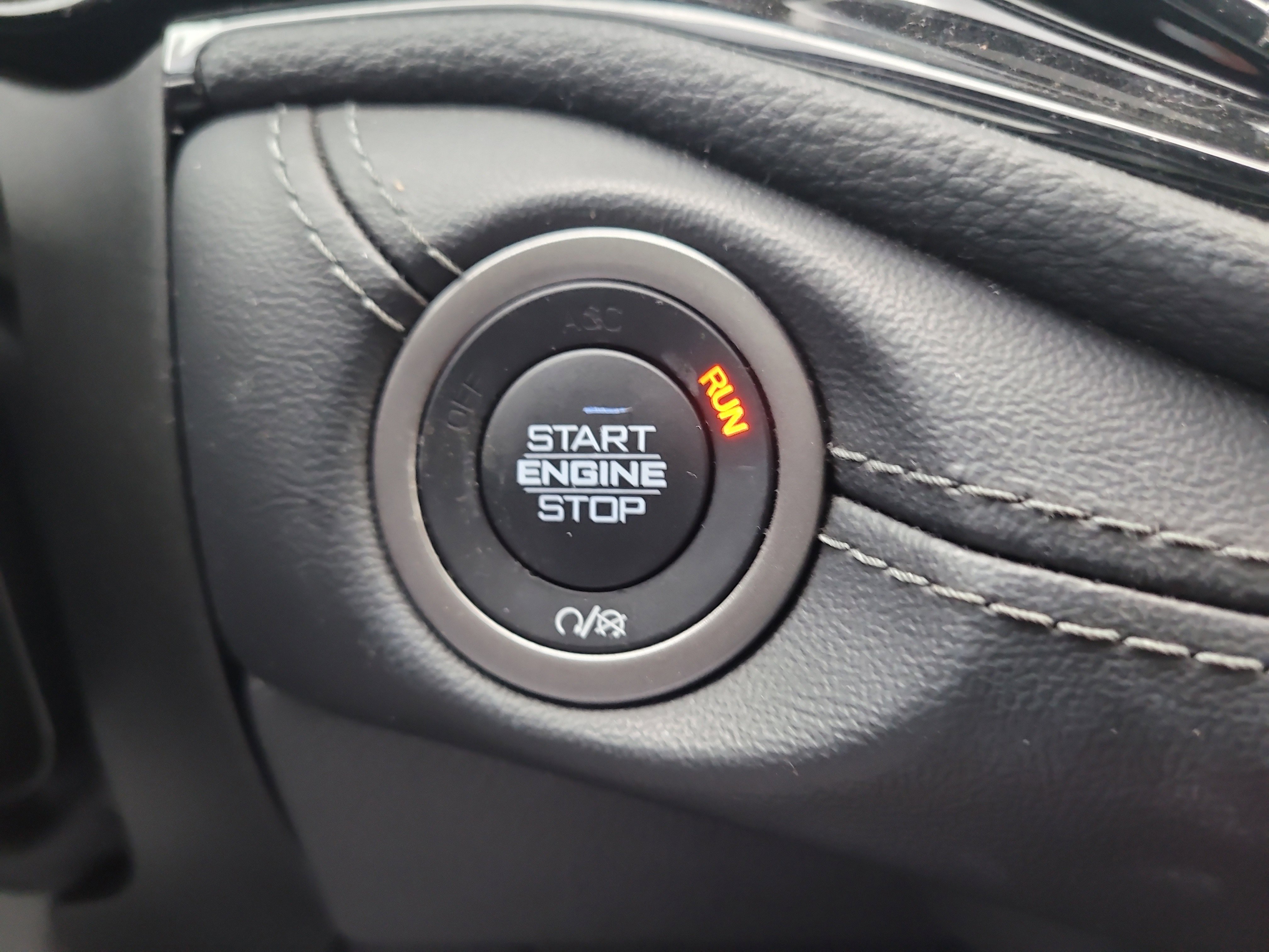 Used 2023 Dodge Durango SXT image 28