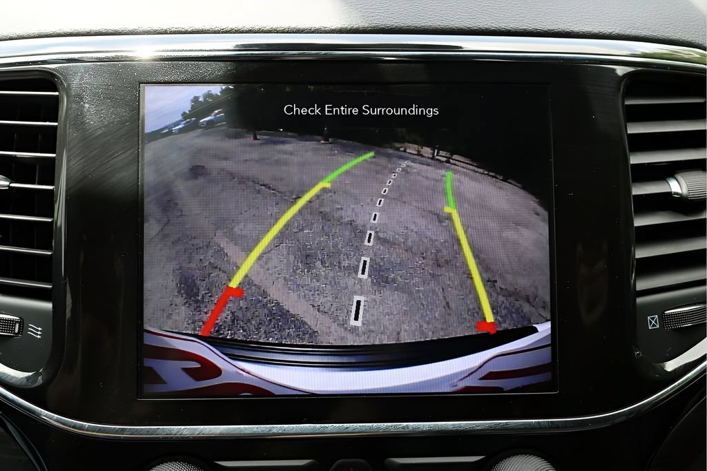 Used 2022 Jeep Grand Cherokee Laredo X RWD image 28