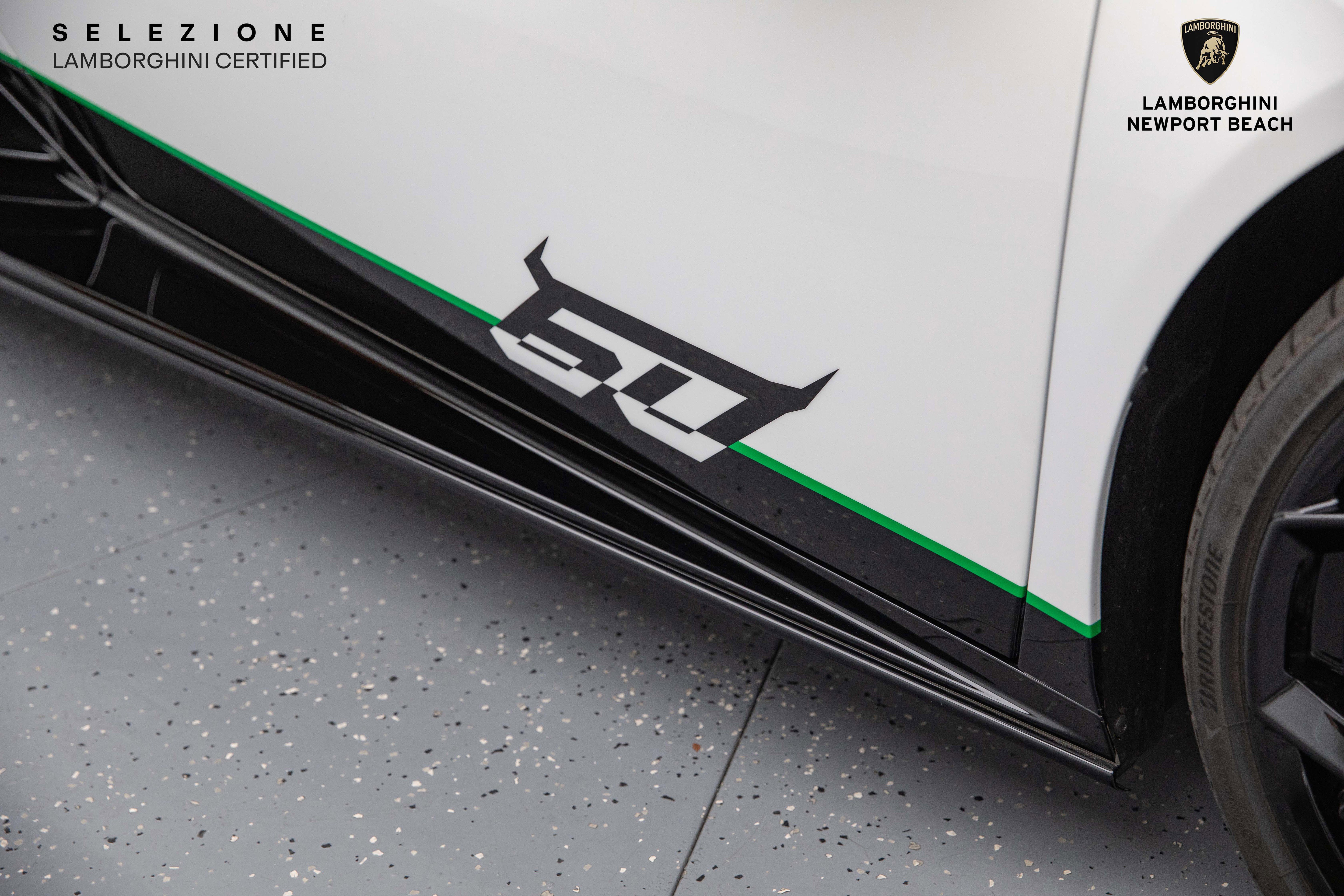 Used 2023 Lamborghini Huracan Tecnica image 5
