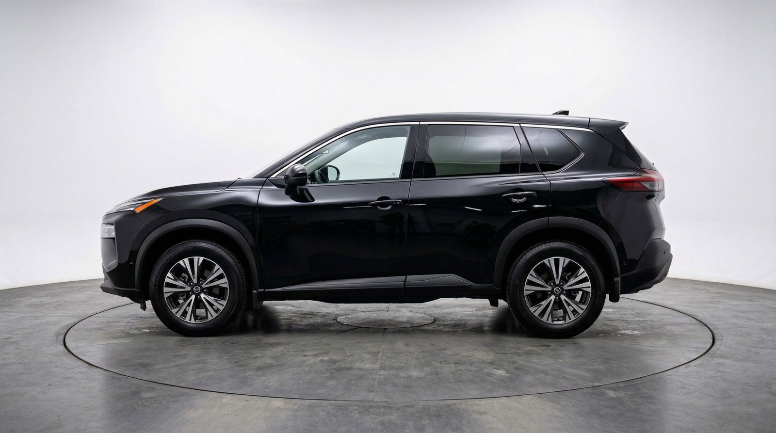 Used 2023 Nissan Rogue SV AWD/4WD image 5