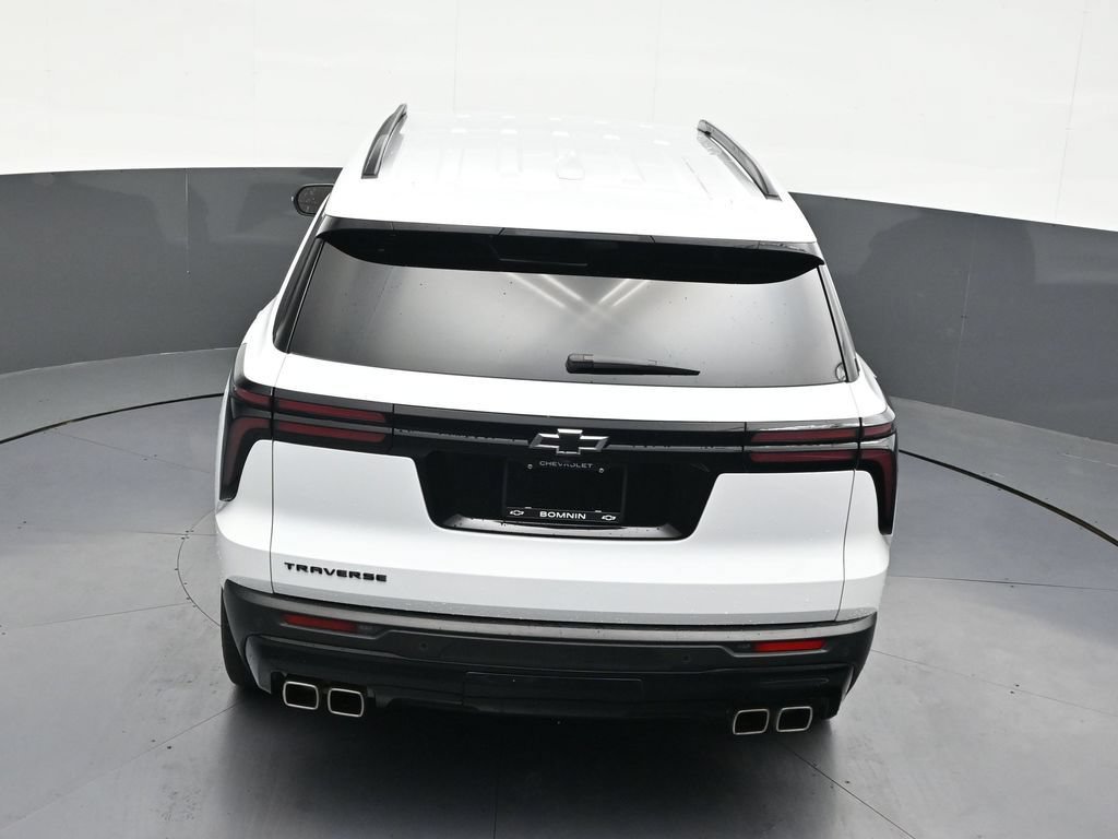 Used 2025 Chevrolet Traverse LT w/ Midnight/Sport Edition FWD image 19