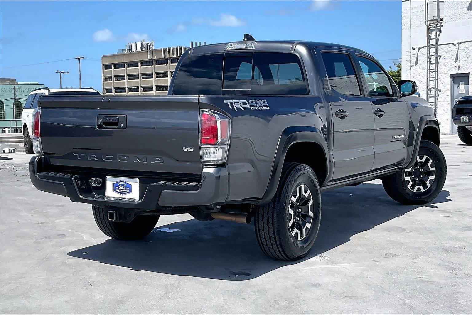 Used 2020 Toyota Tacoma TRD Off-Road w/ Technology Package AWD/4WD image 22