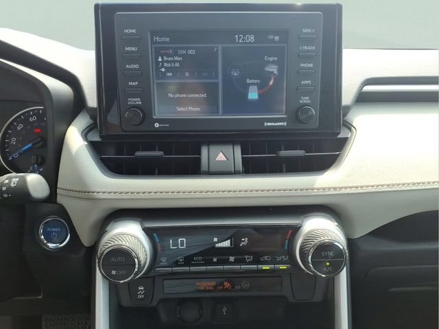 Used 2021 Toyota RAV4 XLE AWD/4WD image 18