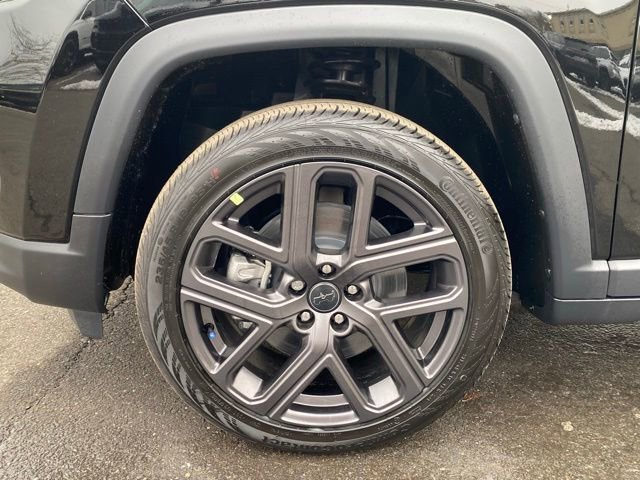 New 2026 Jeep Compass Latitude w/ Sun and Sound Group image 16