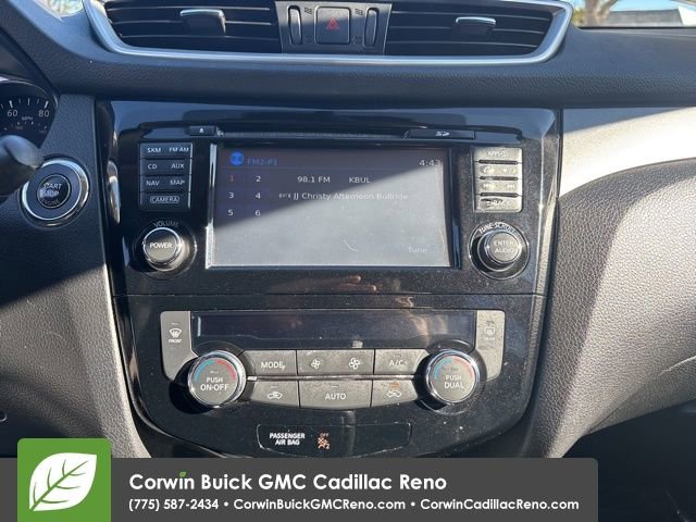 Used 2016 Nissan Rogue SV w/ SV Premium Package image 21