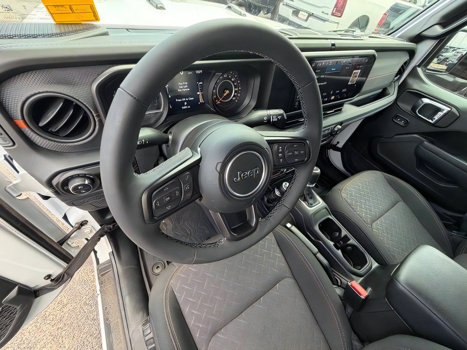 Certified 2025 Jeep Gladiator Mojave w/ Convenience Group AWD/4WD image 16