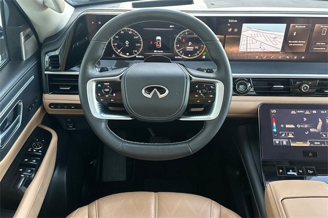 Used 2025 INFINITI QX80 Sensory image 17