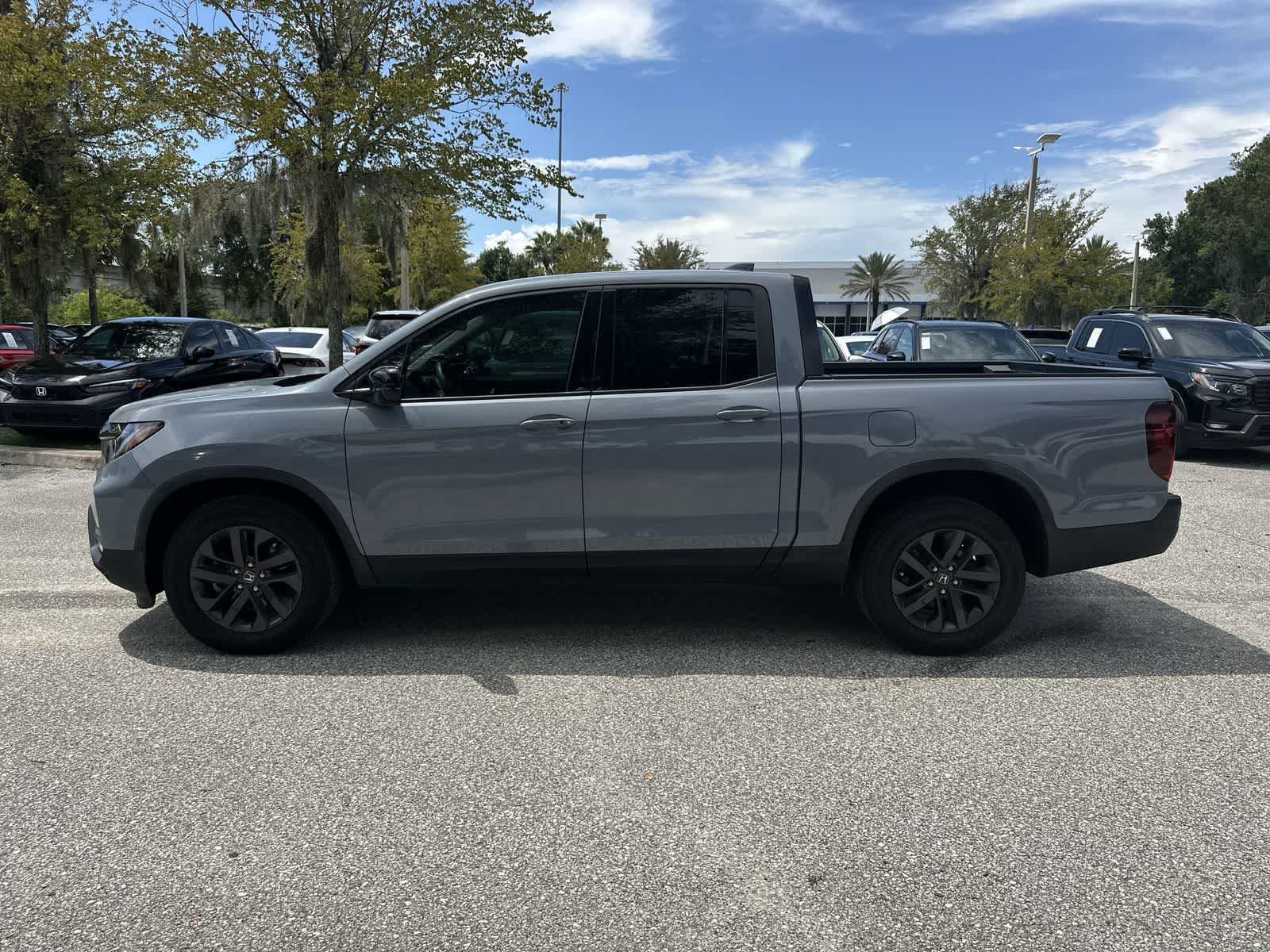 Used 2023 Honda Ridgeline Sport image 3