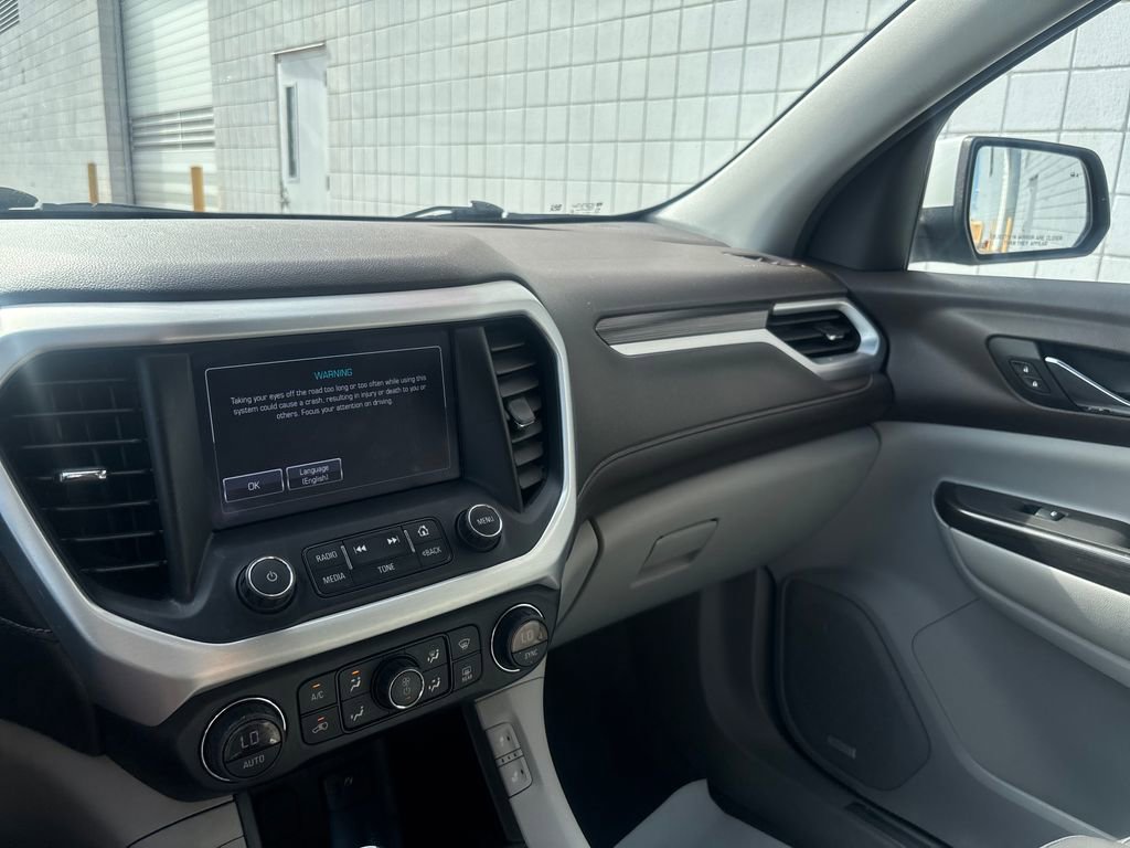 Used 2019 GMC Acadia SLT FWD image 15