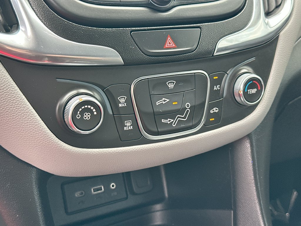 Used 2021 Chevrolet Equinox LS FWD image 15