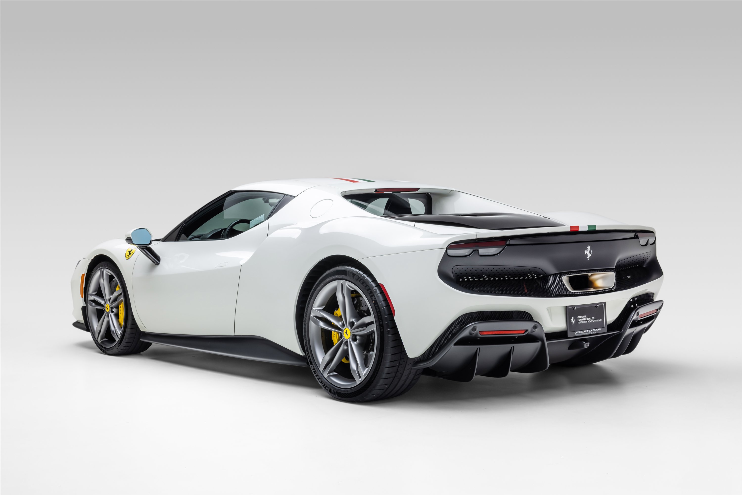 Used 2022 Ferrari 296 GTB RWD image 5