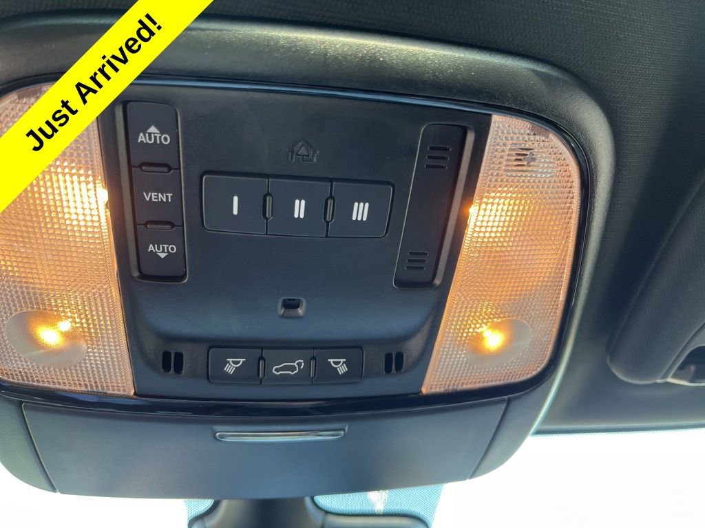 Used 2022 Dodge Durango GT AWD/4WD image 30