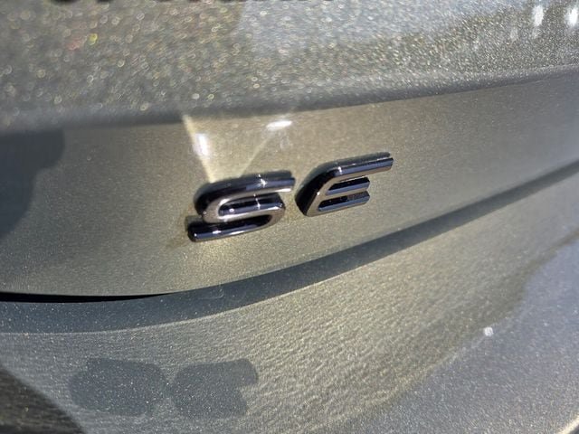 New 2026 Volkswagen Tiguan SE R-Line FWD image 11