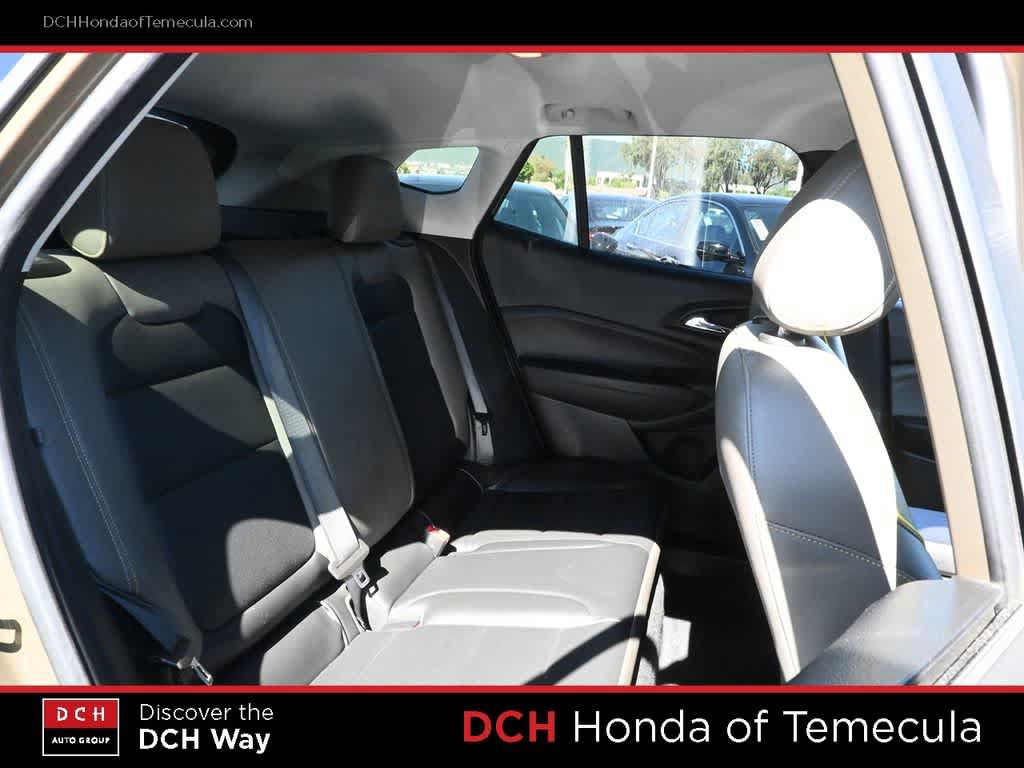 Used 2024 Chevrolet Trax ACTIV w/ Sunroof Package FWD image 20