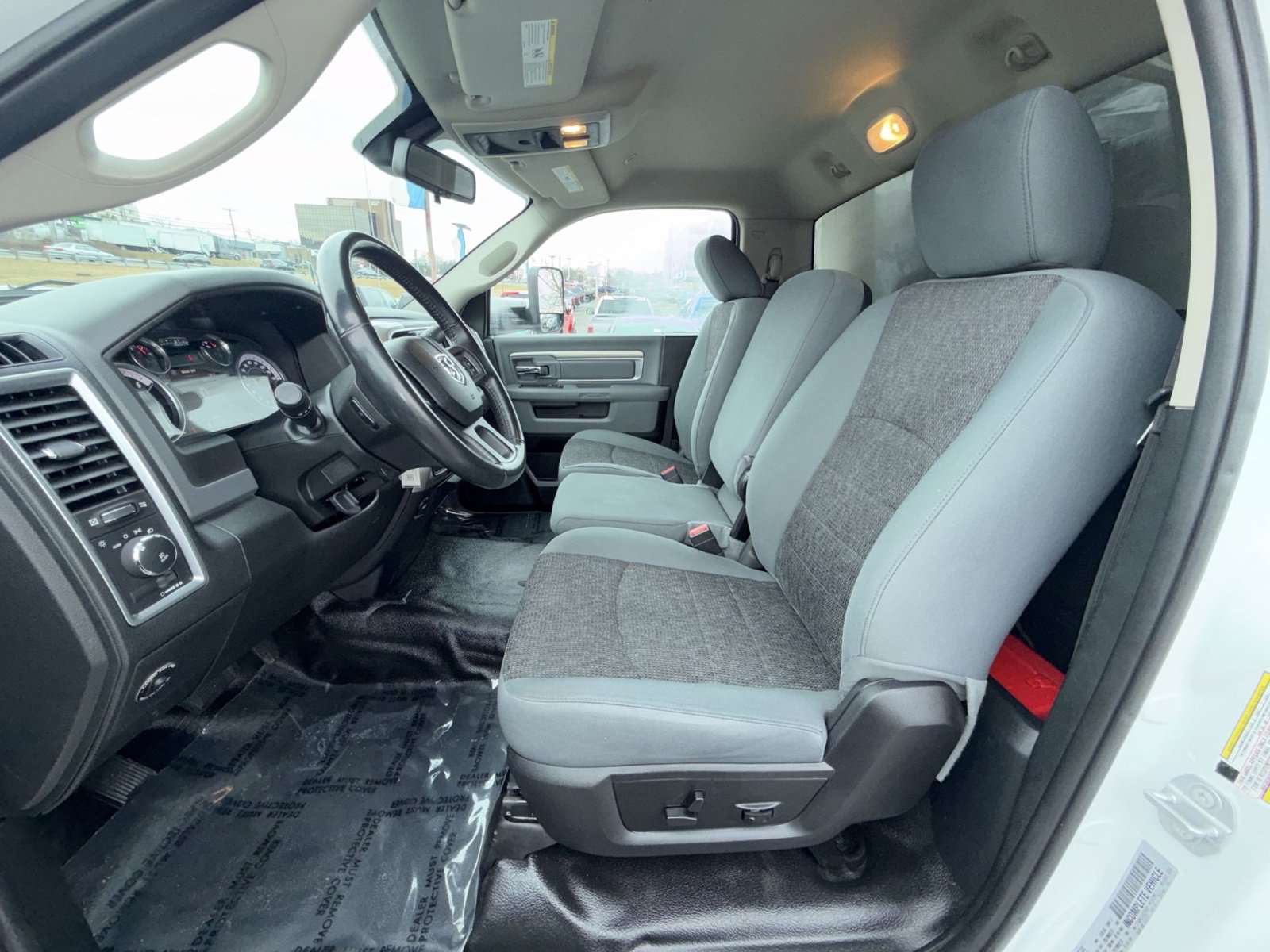 Used 2018 RAM 5500 SLT w/ Quick Order Package 29G SLT image 13