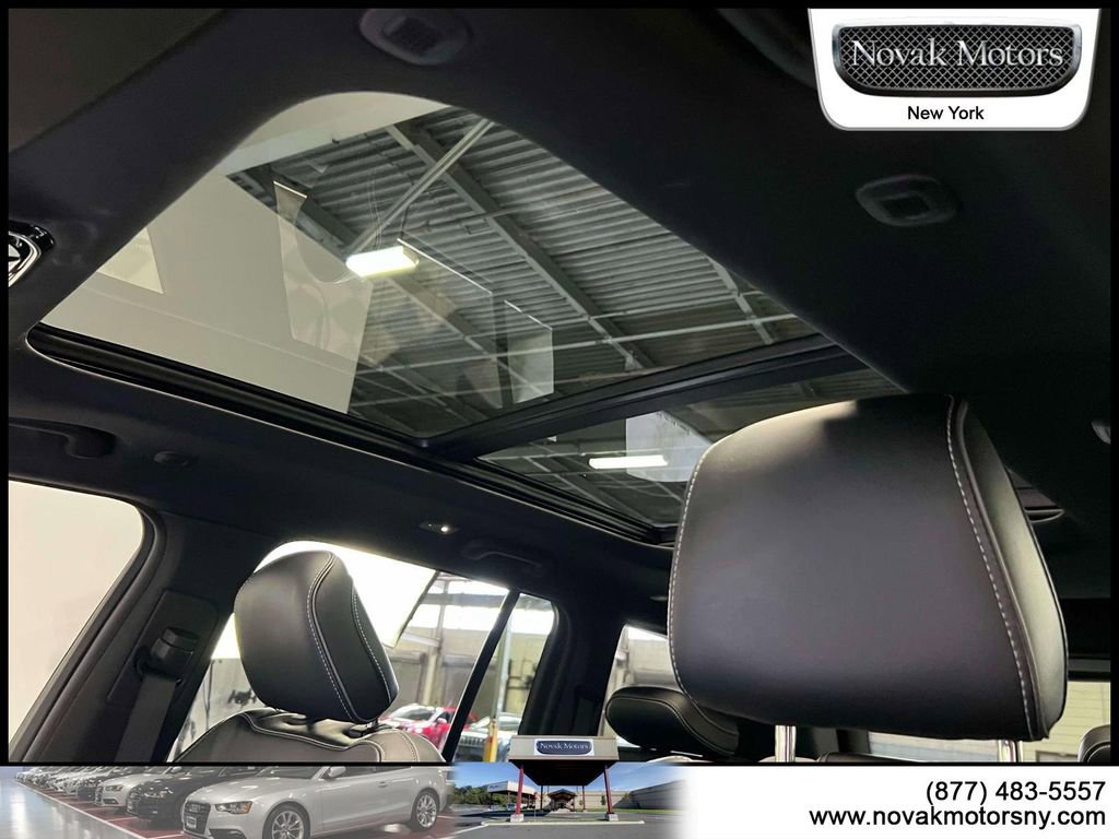 Used 2024 Jeep Grand Cherokee Overland w/ Trailer Tow Package image 22