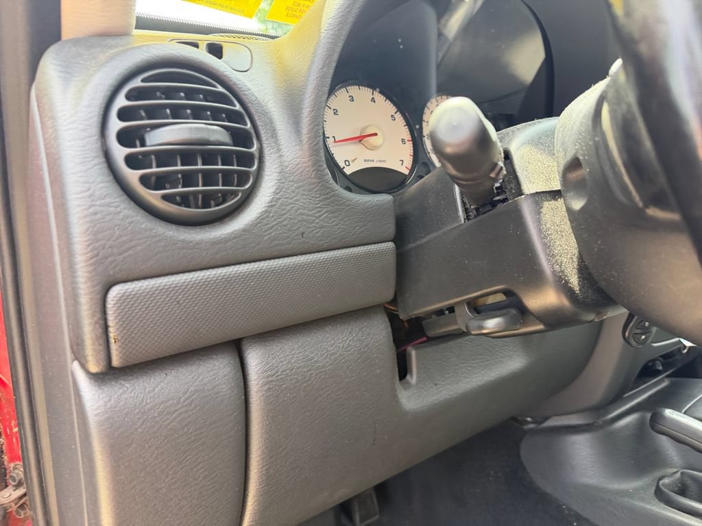 Used 2003 Jeep Liberty Sport AWD/4WD image 19