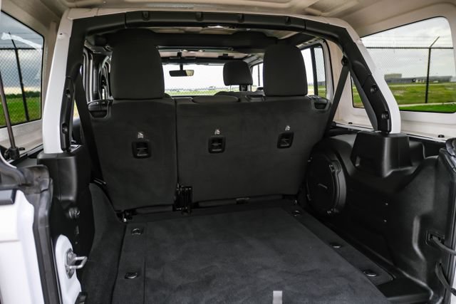 Used 2021 Jeep Wrangler Unlimited Sahara w/ Uconnect 4C Nav & Sound Group AWD/4WD image 52