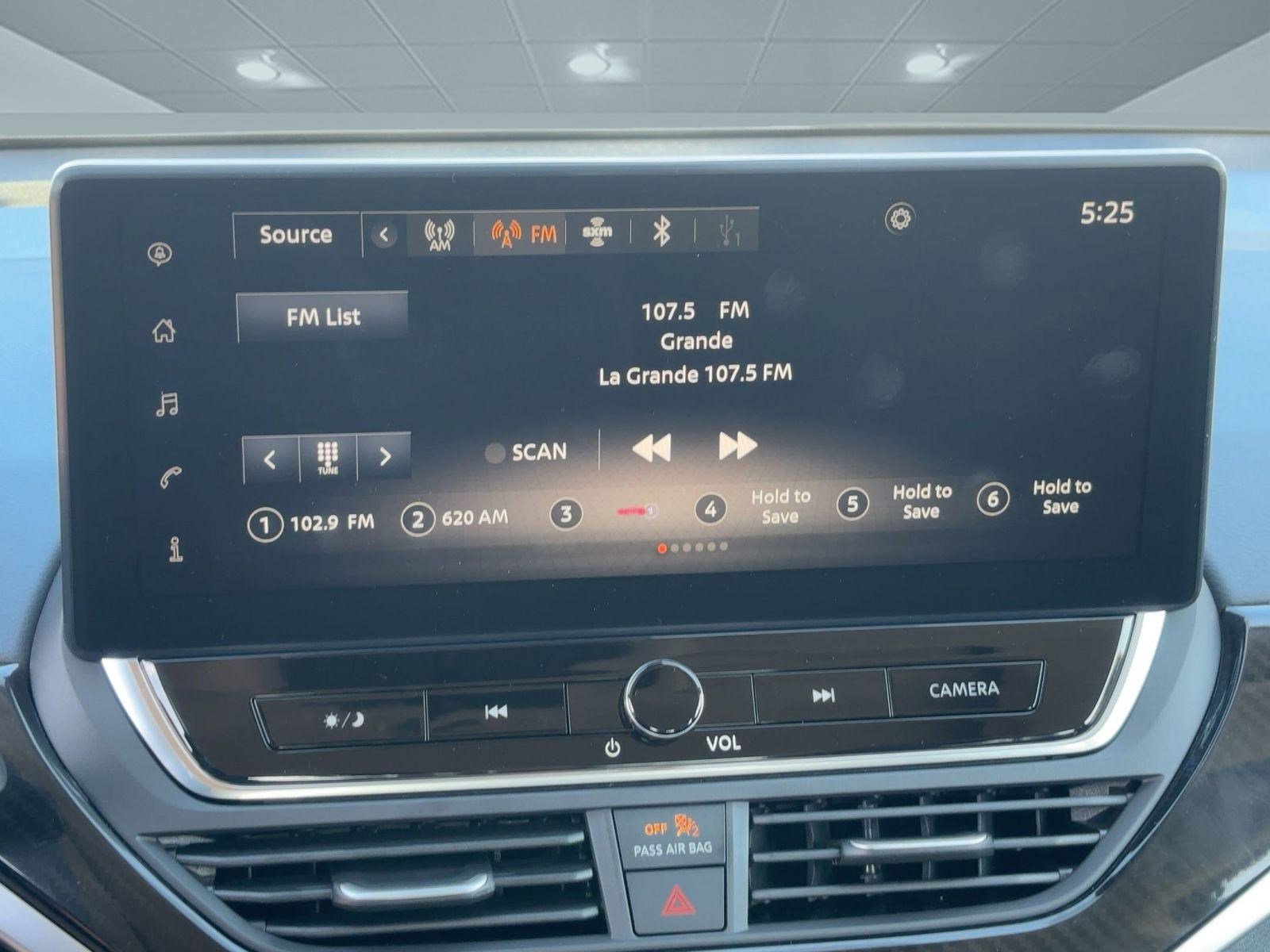 New 2025 Nissan Altima 2.5 SR w/ SR Premium Package AWD/4WD image 24