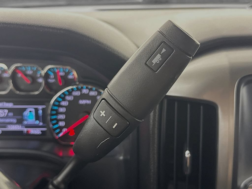 Used 2018 Chevrolet Silverado 1500 LT w/ All Star Edition AWD/4WD image 18