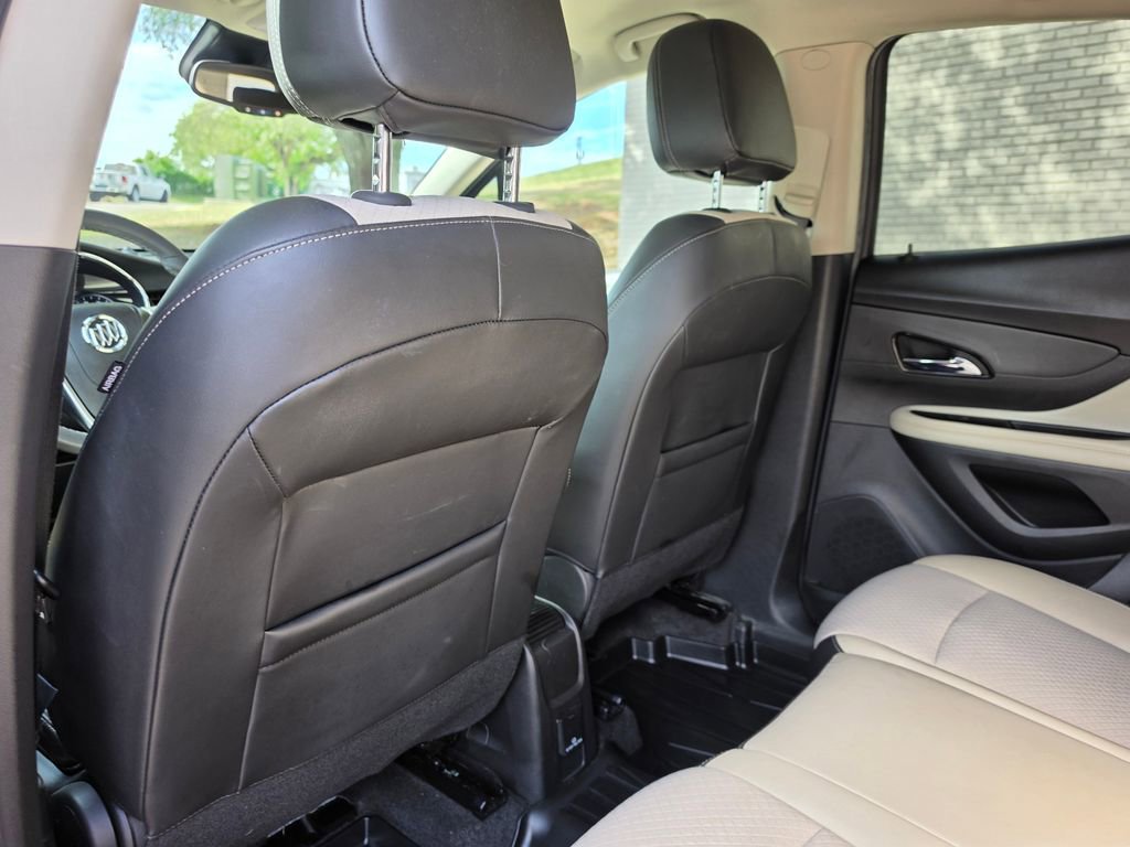 Used 2022 Buick Encore Preferred w/ Safety Package image 33