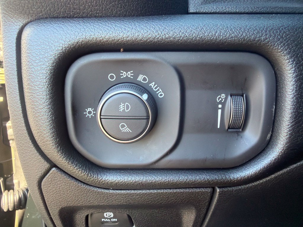 New 2027 RAM 1500 Express AWD/4WD image 23